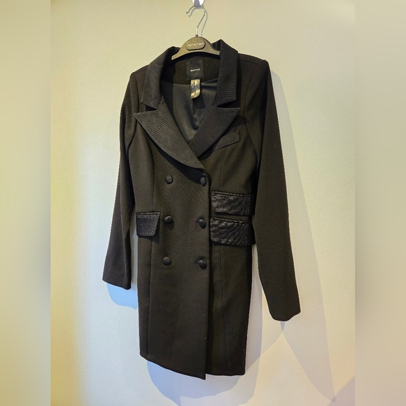 Smythe Jackets & Blazers - Smythe Black Double Breasted Coat Size 4